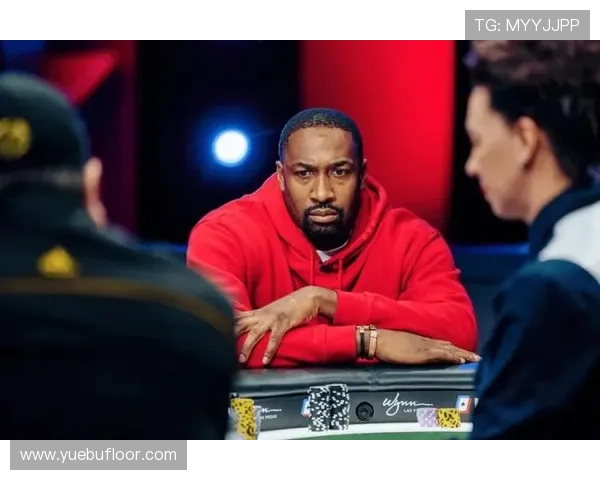 阿里纳斯幽默回应FBI调查事件 称自己今日享用告密者早餐