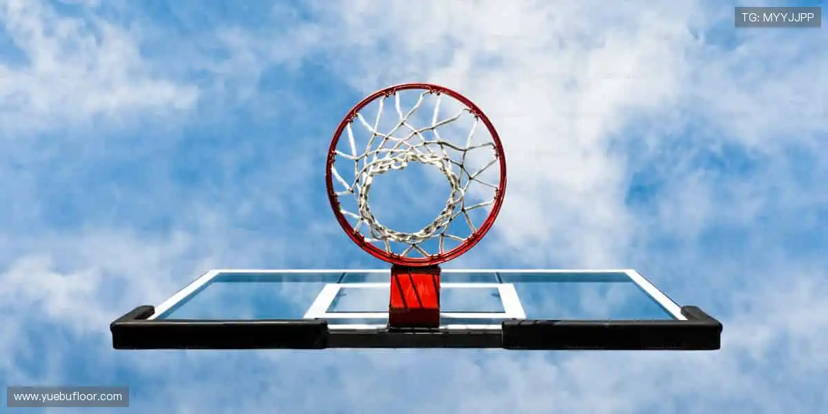 赛场之外，我们与你同在 —— 实时解说，深度分析！🎙️📊